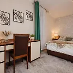 Petrus - Centrum Balkony Winda śniadania Relaks I Wygoda Nocleg ze śniadaniem 3*