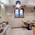 Nocleg ze śniadaniem Petrus - Centrum Balkony Winda śniadania Relaks I Wygoda 3*
