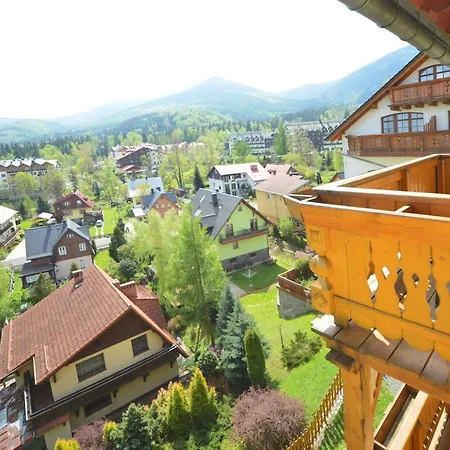 Petrus - Centrum Balkony Winda Sniadania Relaks I Wygoda Bed & Breakfast Karpacz