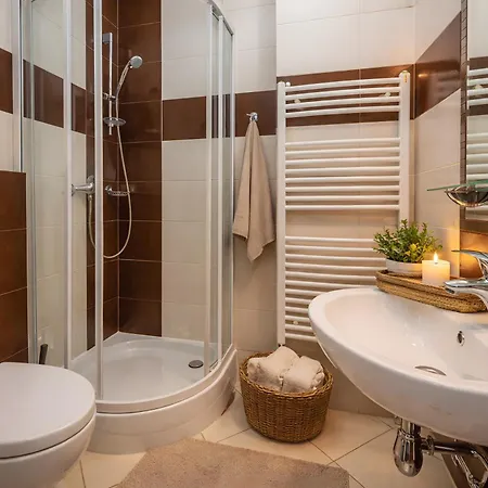 Petrus - Centrum Balkony Winda Sniadania Relaks I Wygoda Bed & Breakfast