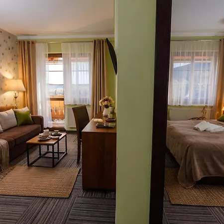 Bed & Breakfast Petrus - Centrum Balkony Winda Sniadania Relaks I Wygoda Karpacz