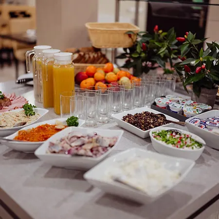 Bed & Breakfast Petrus - Centrum Balkony Winda Sniadania Relaks I Wygoda 3*