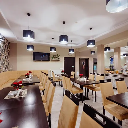 Petrus - Centrum Balkony Winda Sniadania Relaks I Wygoda