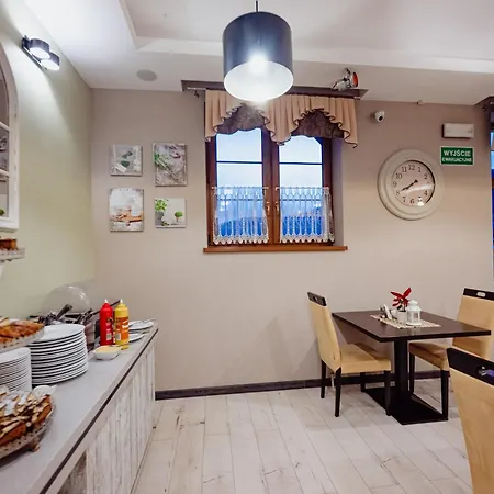Panzió Petrus - Centrum Balkony Winda Sniadania Relaks I Wygoda 3*