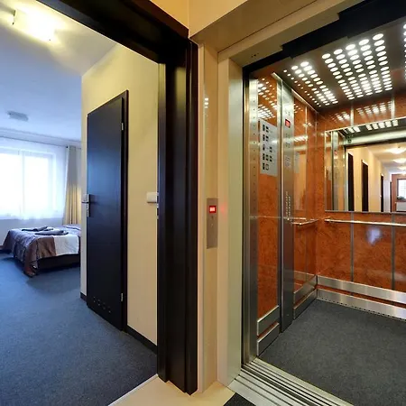 Petrus Bed & Breakfast *