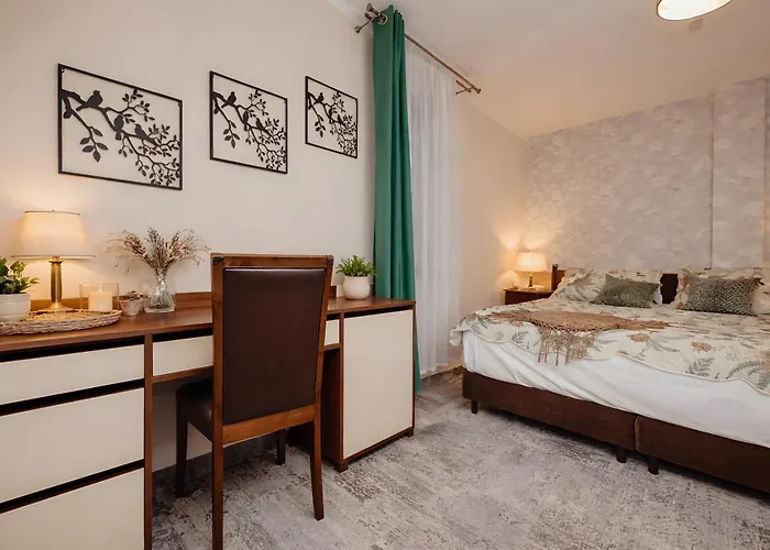 Petrus - Centrum Balkony Winda śniadania Relaks I Wygoda Nocleg ze śniadaniem 3*