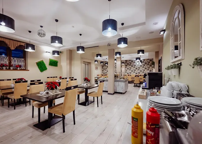 Nocleg ze śniadaniem Petrus - Centrum Balkony Winda śniadania Relaks I Wygoda 3*