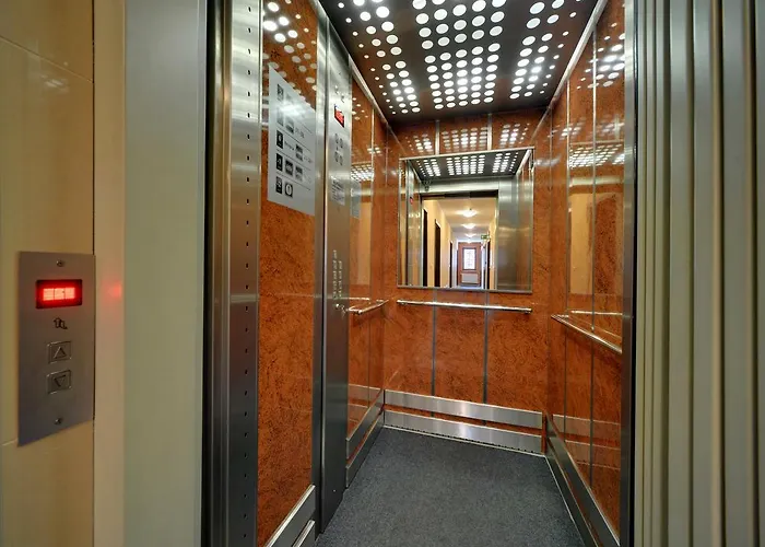 Petrus - Centrum Balkony Winda Sniadania Relaks I Wygoda 3*